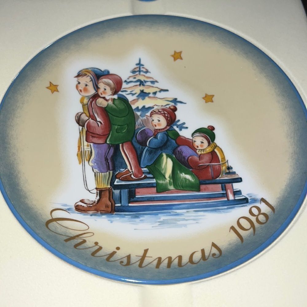 1981 Schmid Berta Hummel Christmas Plate COA